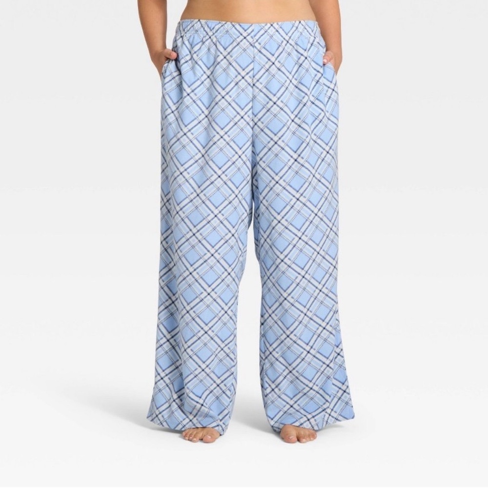 NWT wild fable Women's Microfleece Straight Legs Pajama Pants- Blue Plaid XXL